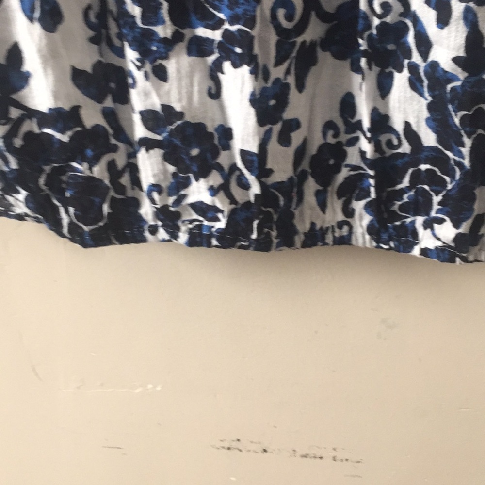 Michael Kors light weight top - Picture 4 of 5